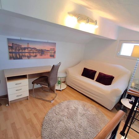 Apartment Natali Kaštel Stari Εξωτερικό φωτογραφία