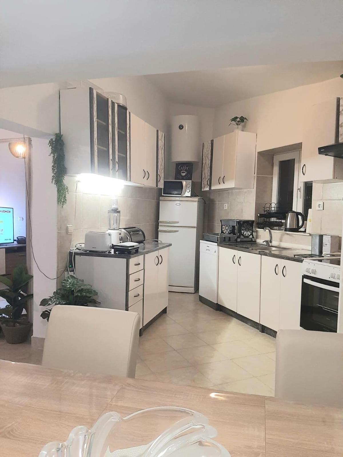 Apartment Natali Kaštel Stari Εξωτερικό φωτογραφία