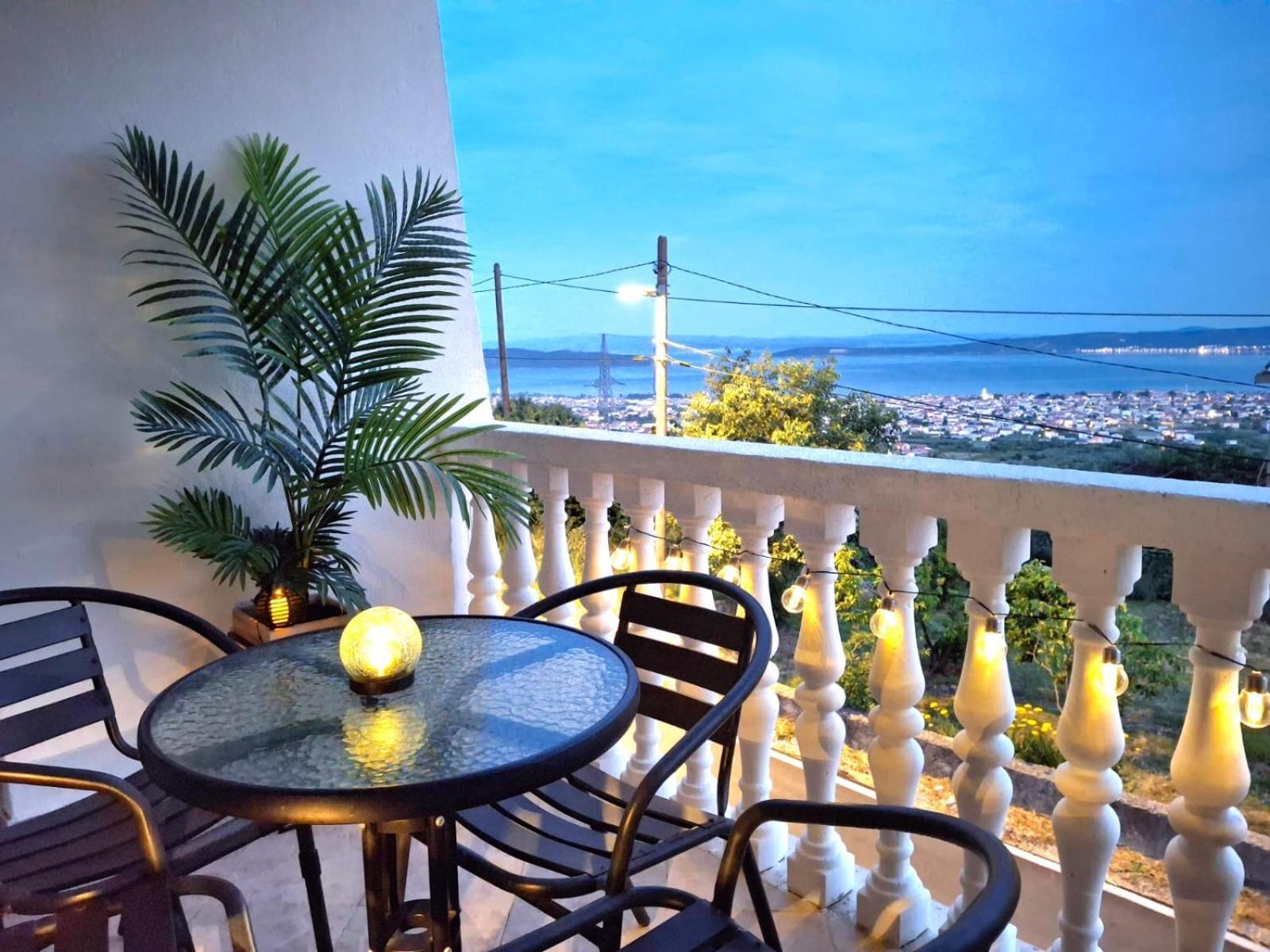 Apartment Natali Kaštel Stari Εξωτερικό φωτογραφία