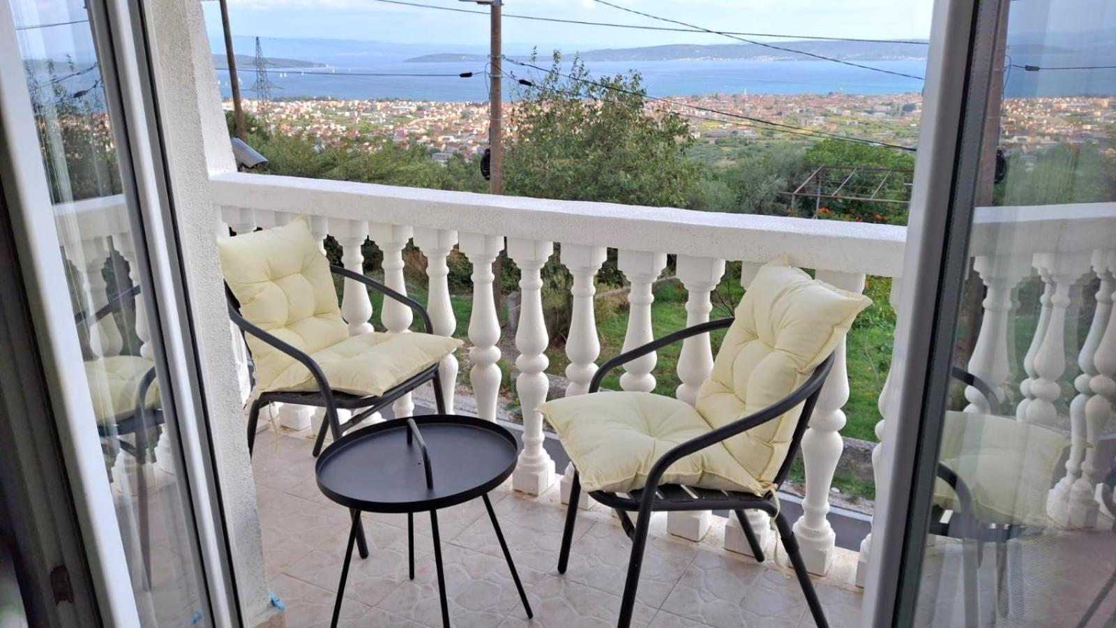 Apartment Natali Kaštel Stari Εξωτερικό φωτογραφία